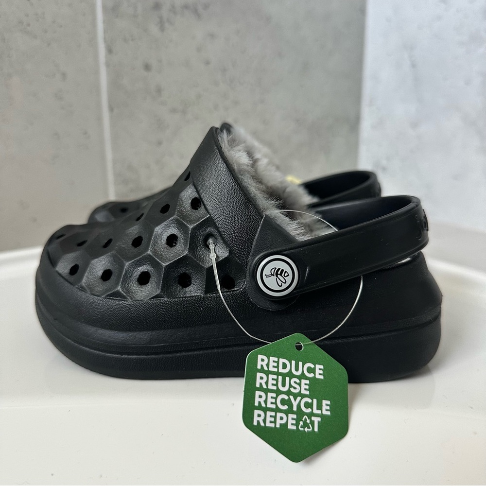 Joybees Varsity Lined Clogs Size 7 Toddler